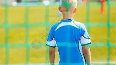 西甲豪门皇家馬德里逆轉翻盤比利亞雷亞爾，西班牙國王杯16強激戰半場兩球領先，奪冠之路波瀾壯觀！